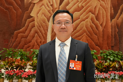 代表履責(zé)，兩會(huì)聲音｜中國樂凱黨委書記、董事長侯景濱履職盡責(zé)、建言獻(xiàn)策